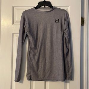 gray under armour long sleeve